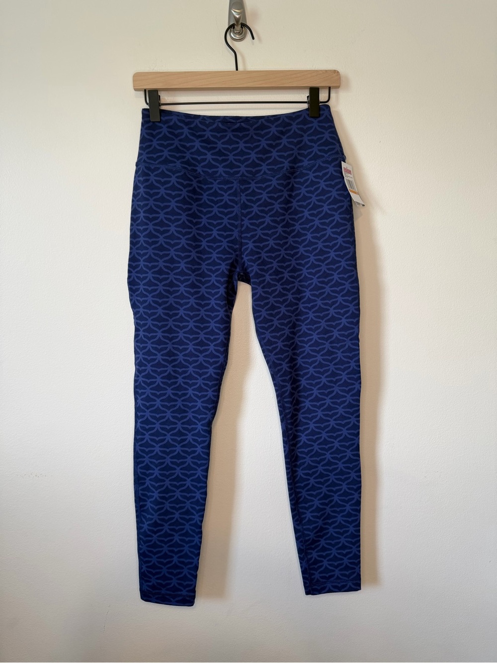 Vineyard Vines Performance Leggings in Deep Bay Blue size S
